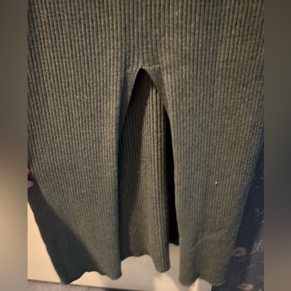 Francesca’s Full Length Ribbed Body Con Dress - Picture 3 of 4
